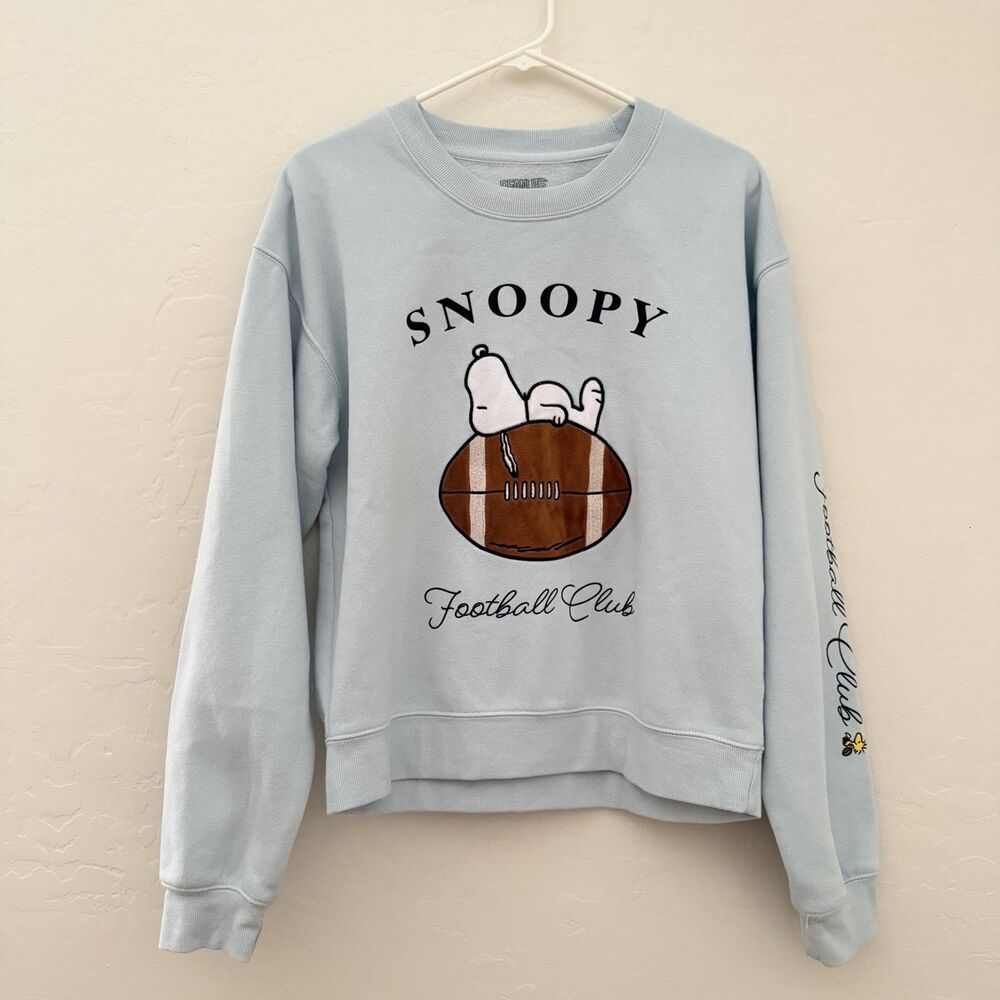 Peanuts Snoopy Football Club Sweatshirt Women’s M Blue Embroidered Graphic
